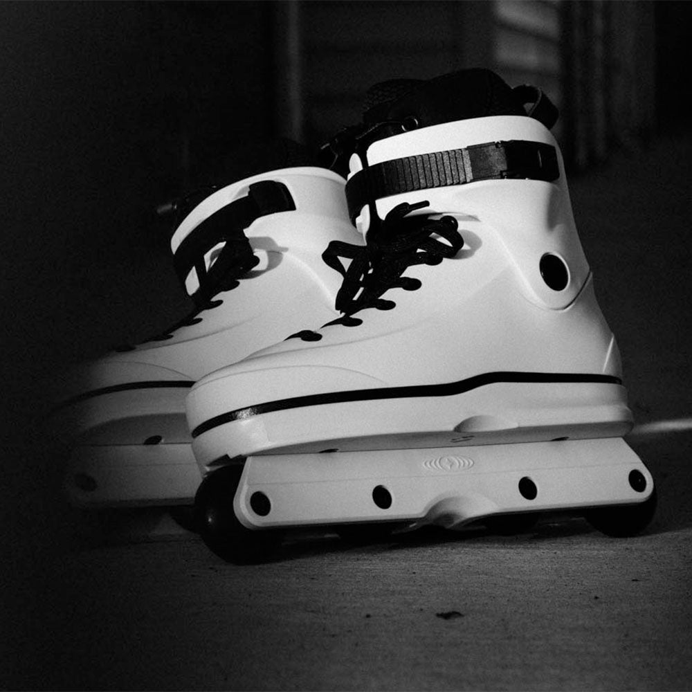 Omni white shell