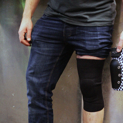 Knee Gasket Black